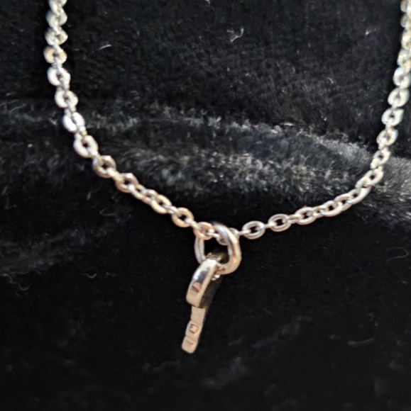 Mini Key Necklace 9-inch chain THE GIVING KEYS NECKLACE - Picture 2 of 10